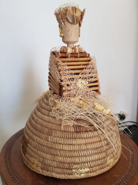 Reine de paille et d'or